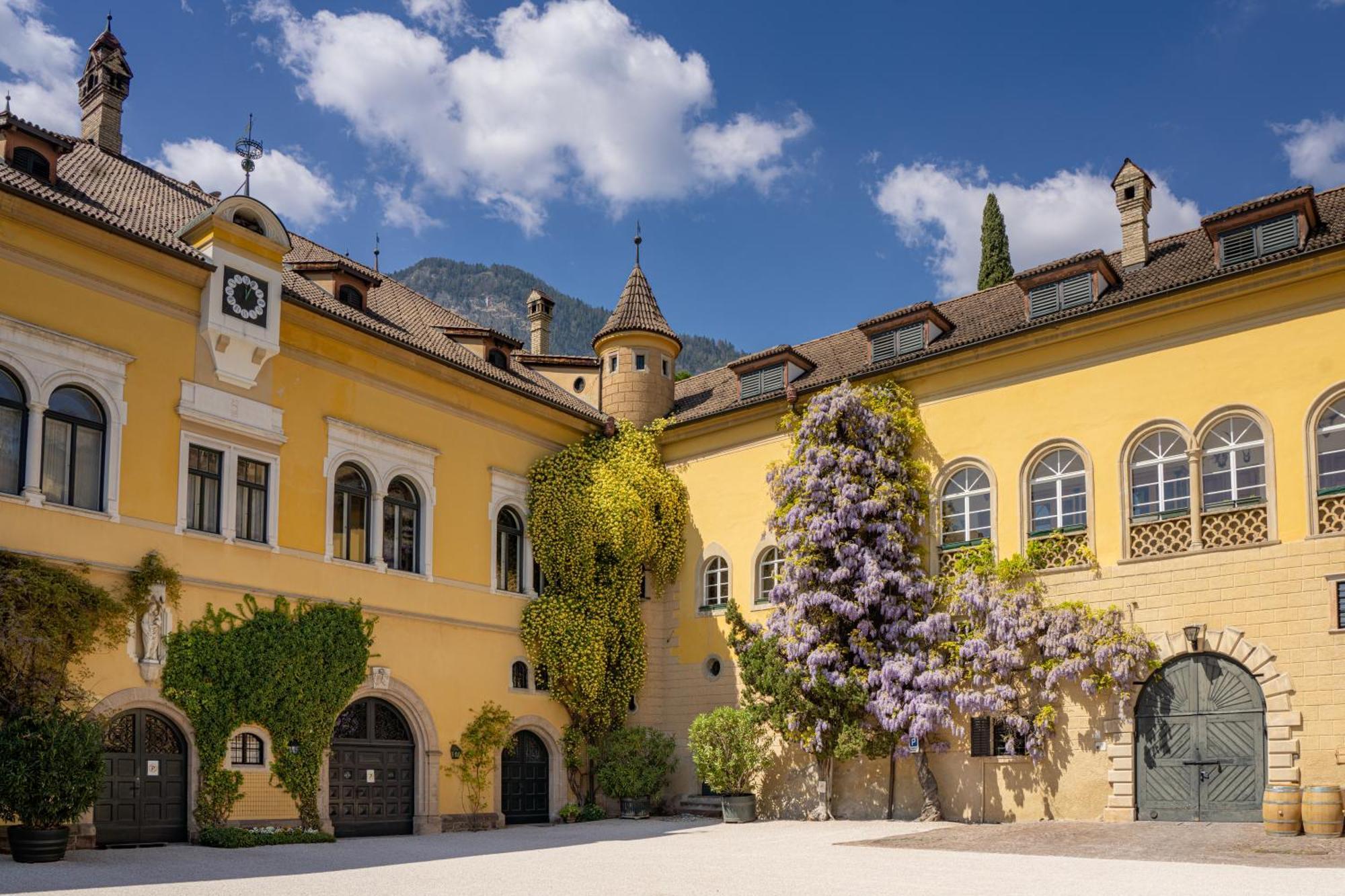 Castel Sallegg Suites Adults Only Caldaro Buitenkant foto