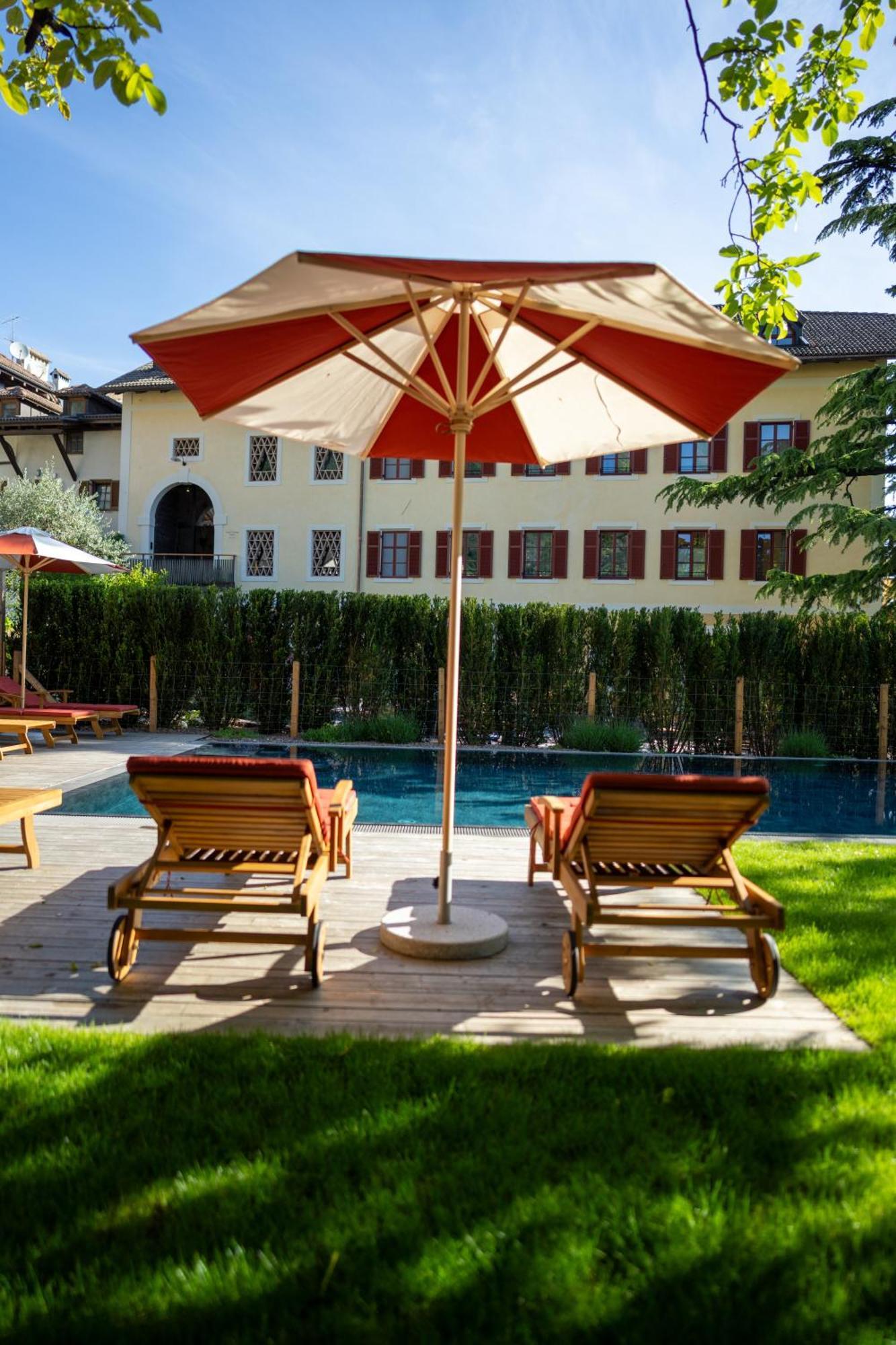 Castel Sallegg Suites Adults Only Caldaro Buitenkant foto